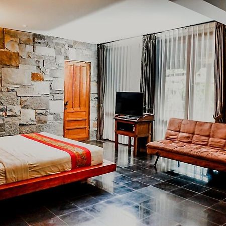 Surakarta  Warisan Heritage Boutique Hotel מראה חיצוני תמונה