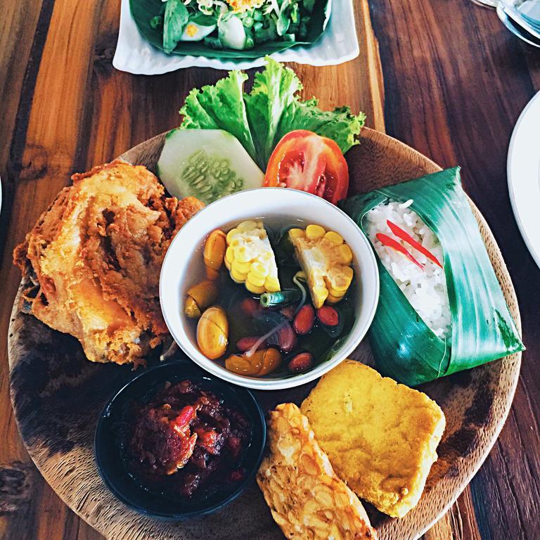 Surakarta  Warisan Heritage Boutique Hotel מראה חיצוני תמונה