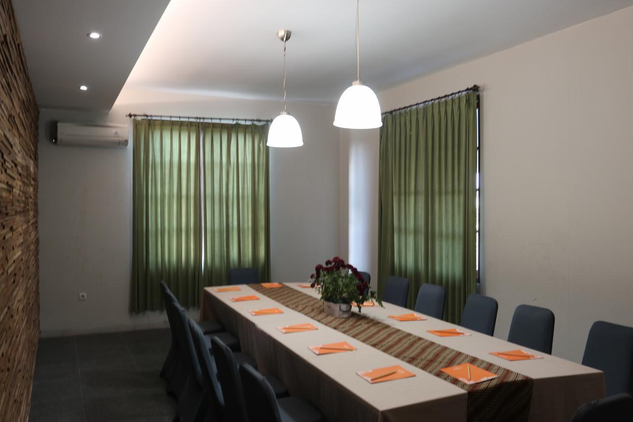 Surakarta  Warisan Heritage Boutique Hotel מראה חיצוני תמונה