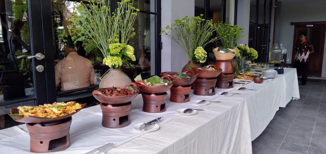 Surakarta  Warisan Heritage Boutique Hotel מראה חיצוני תמונה