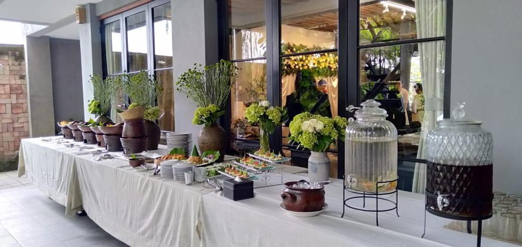 Surakarta  Warisan Heritage Boutique Hotel מראה חיצוני תמונה